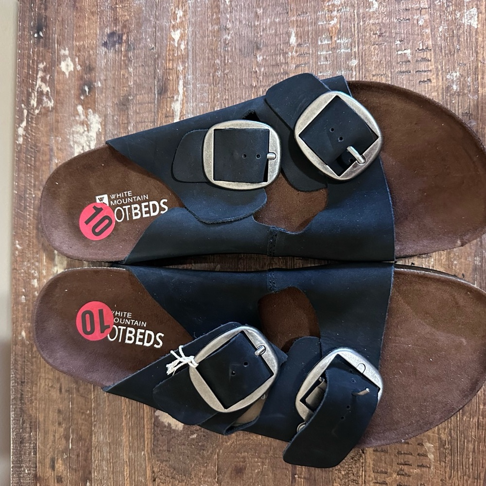 White Mountain Hotbeads Black Sandal slides w silver Buckles Women Size 10 NEW